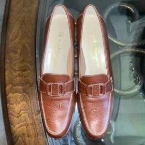 Salvatore Ferragamo women shoes. Brown, size 9.5. Good condition